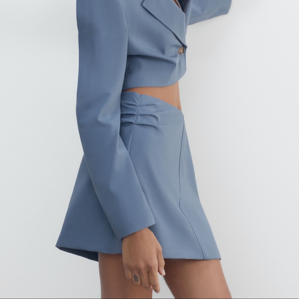 Zara New Ruched Mini Skirt | Bloggers Fav